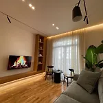 Urban Chill Апартаменты Тирана